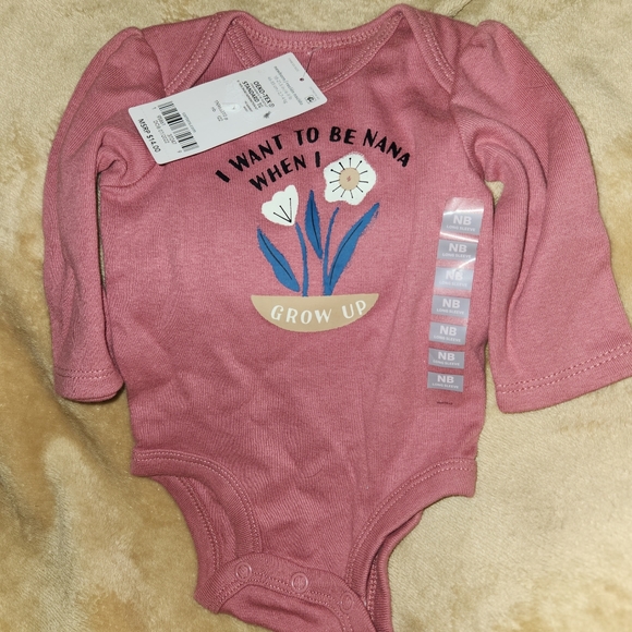 Newborn girls Carter's two-piece onesie set. New with tags! Adorable! Nana! - Picture 2 of 7